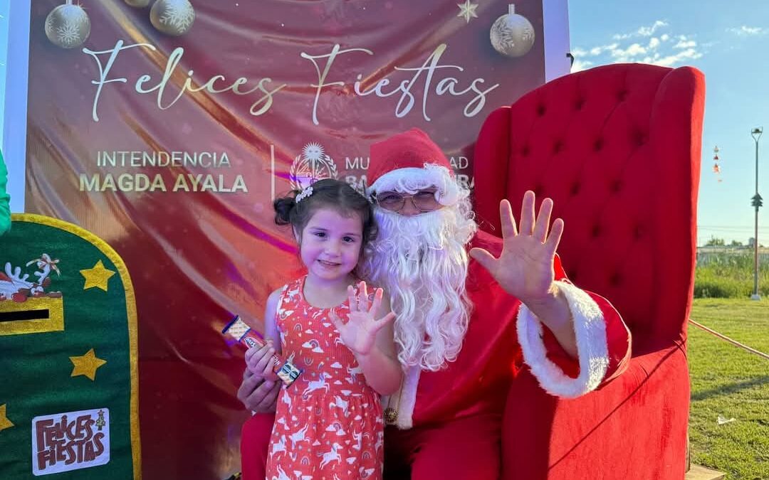 Papá Noel empezó su recorrido por Barranqueras