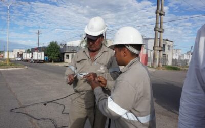 Reposición de tendido eléctrico por Avenida Gaboto