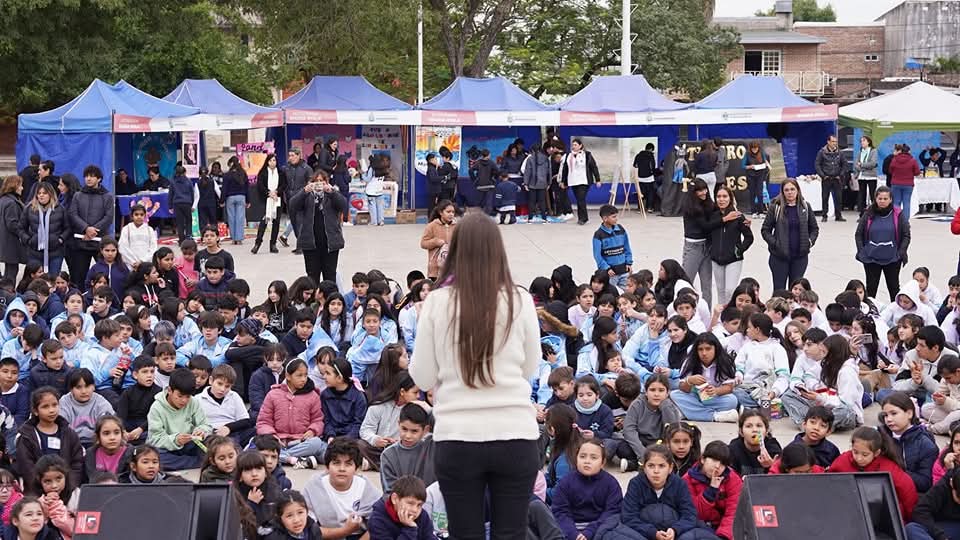 Con una gran convocatoria, se realizó el Día del Libro