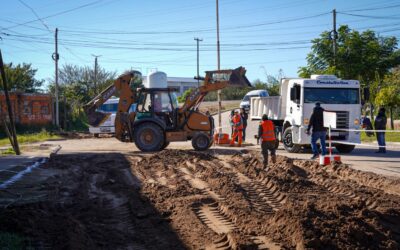 El Municipio coordina acciones en territorio para acompañar el avance de la pavimentación de avenida Las Piedras