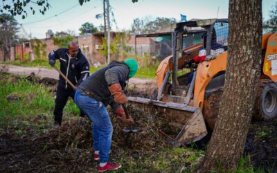 Barranqueras continúa con  trabajos integrales de mantenimiento en el Barrio Ucal