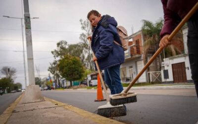 La Municipalidad de Barranqueras refuerza los operativos de limpieza urbana y mantenimiento ambiental en la ciudad