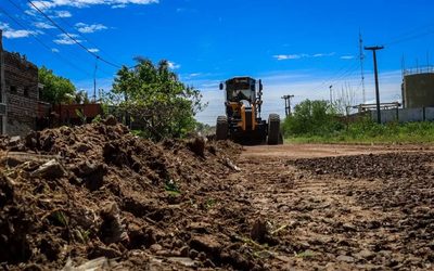 EL MUNICIPIO DE BARRANQUERAS REALIZA TRABAJOS DE MANTENIMIENTO VIAL EN EL BARRIO INDUSTRIAL