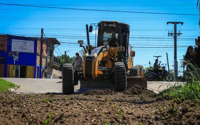 LA MUNICIPALIDAD DE BARRANQUERAS AVANZA CON OBRAS DE MANTENIMIENTO VIAL EN EL BARRIO UTEDYC