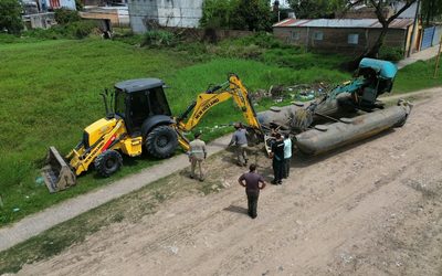 EL MUNICIPIO FINALIZÓ LA LIMPIEZA DEL CANAL MALVINAS Y AVANZA EN LA LAGUNA ROSSI DE FAZIO.